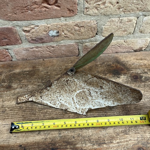 Vintage metal potato ridger - ,
